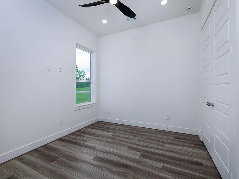 68 Fairway Dr — Photo 9