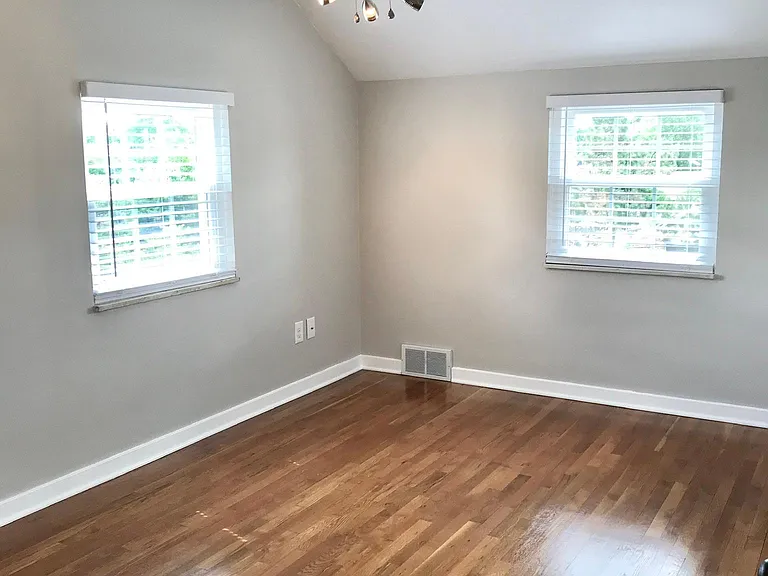 400 Duquesne Dr — Photo 23
