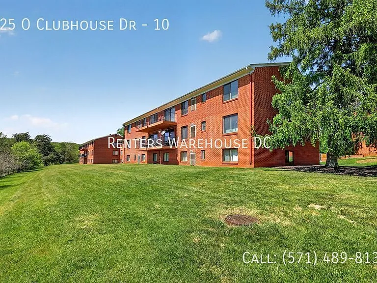 125 O'Clubhouse Dr #10 — Photo 14