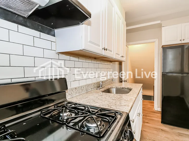 3646 Lyndale Ave — Photo 6