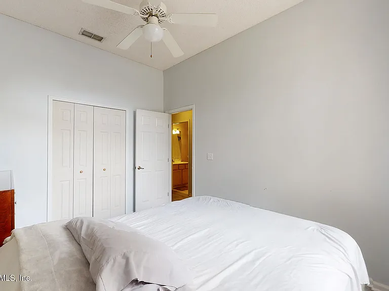 4767 Kernan Mill Ln E — Photo 9