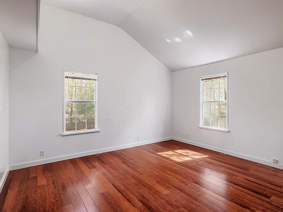 5th image of 254 Kelley Rd