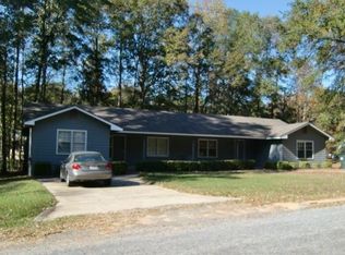 322 Barfoot Rd, Dublin, GA 31021