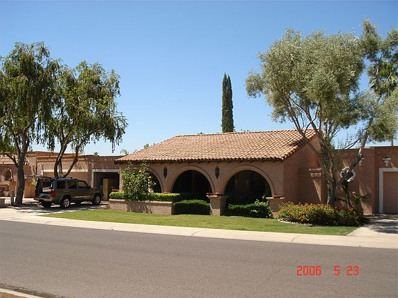 2nd image of 8029 E Via De Viva