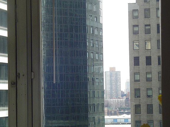 5th image of 130 Water St APT 12H