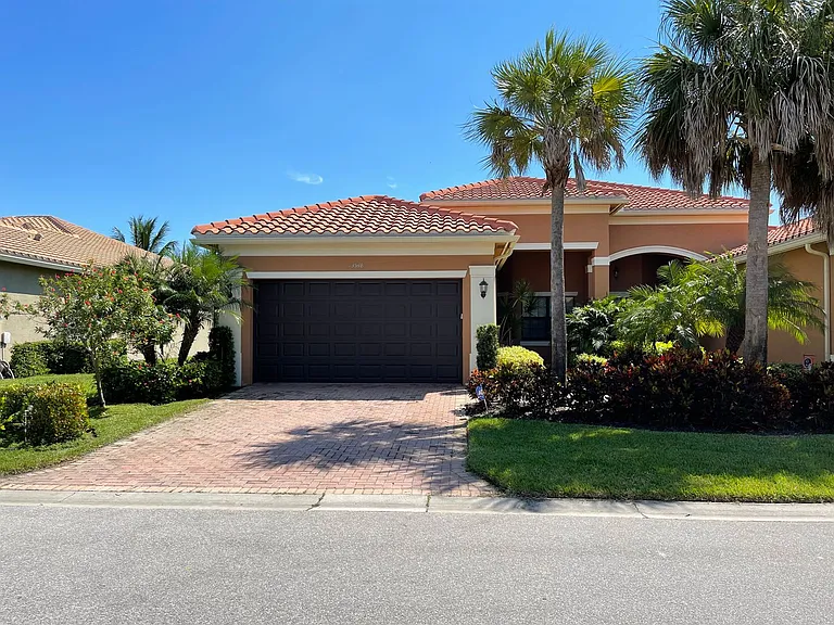 13548 Coronado Dr — Photo 1