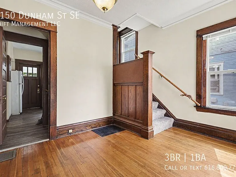 1150 Dunham St SE — Photo 6
