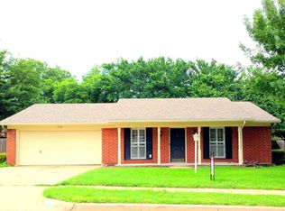 1408 Linwood Ln, Edgecliff Village, TX 76134