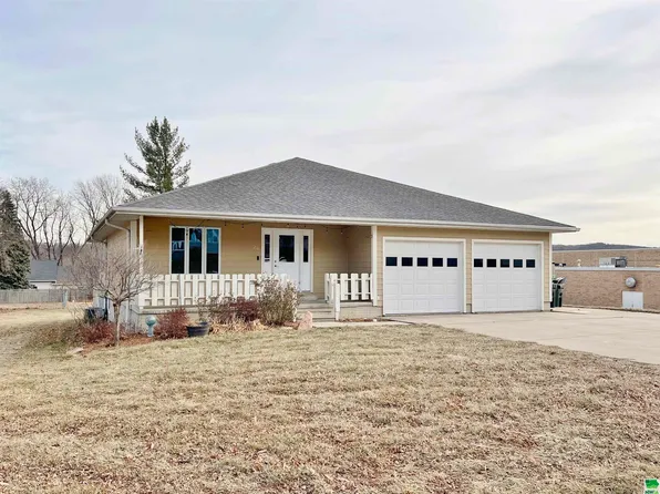 211 S 15th St, Homer, NE 68030