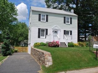 8702 School Rd, Baltimore, MD 21234