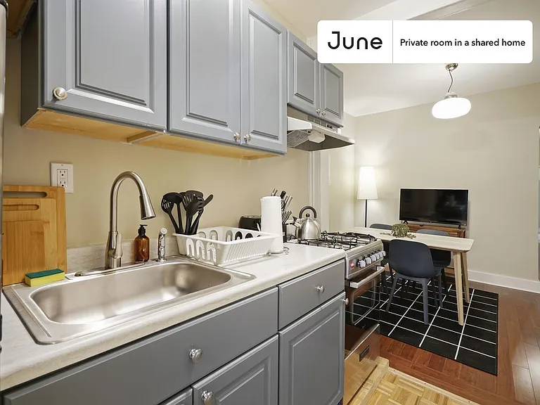 635 9th Ave #C — Photo 11