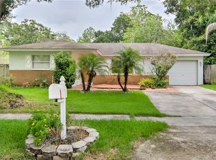537 Robin Hill Cir, Brandon, FL 33510