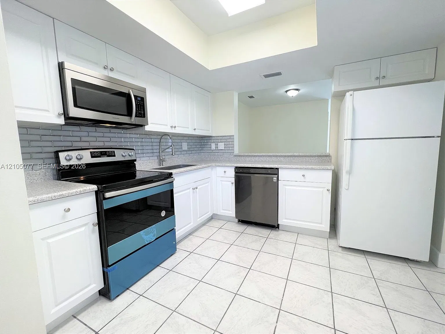 Saga Bay Townhomes — Photo 3