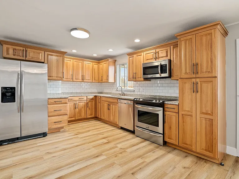 6010 Garrison St — Photo 5