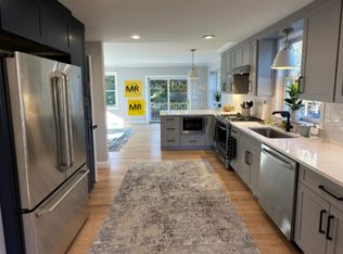 19 Rosegate Rd #1, Needham Heights, MA 02494