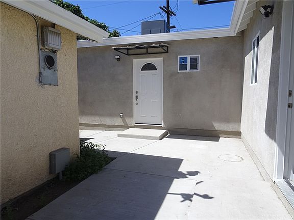 2nd image of 15417 Tuba St