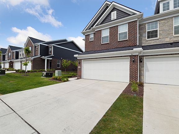 2nd image of 765 Hummingbird Dr