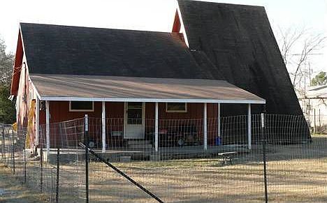 1st image of 2589 Elmwood Dr