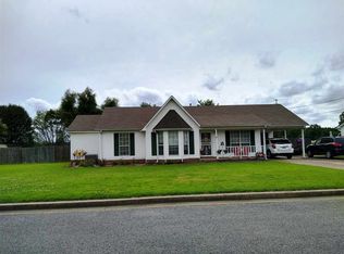 2845 Ward Dr, Dyersburg, TN 38024