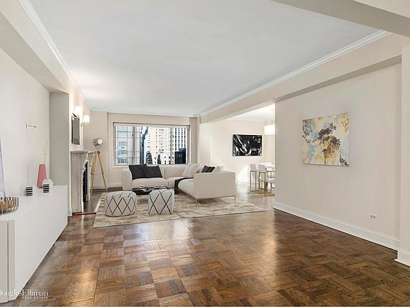 5th image of 200 E 57th St APT 10B