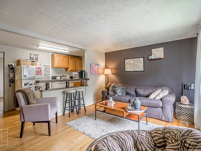 1120-1134 Apollo Pl. — Photo 15