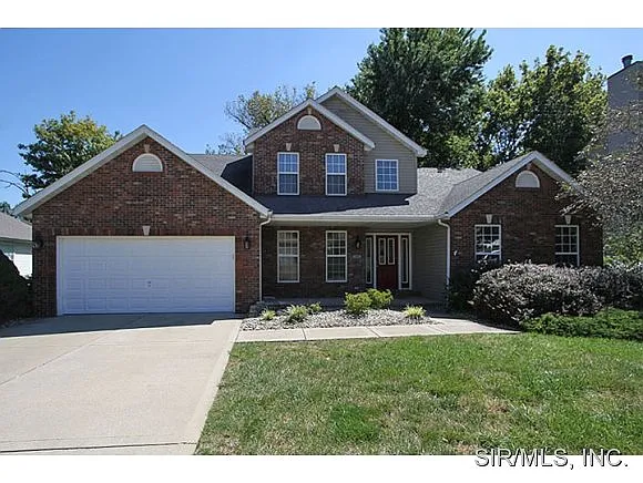 304 Cambridge Dr photo 1