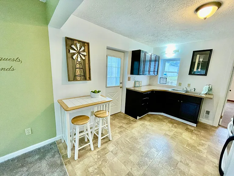 4450 Cynthia Dr — Photo 14