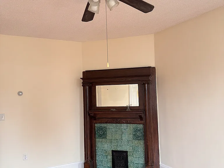 35 Hollander St #2 — Photo 24
