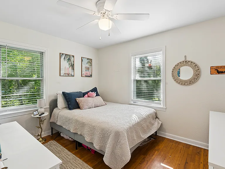 2821 S Hills Ave — Photo 15