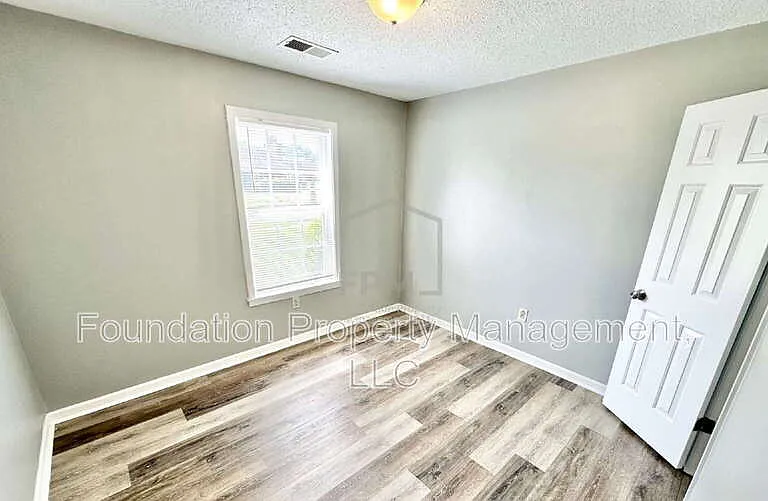 6220 Village Park Rd — Photo 10
