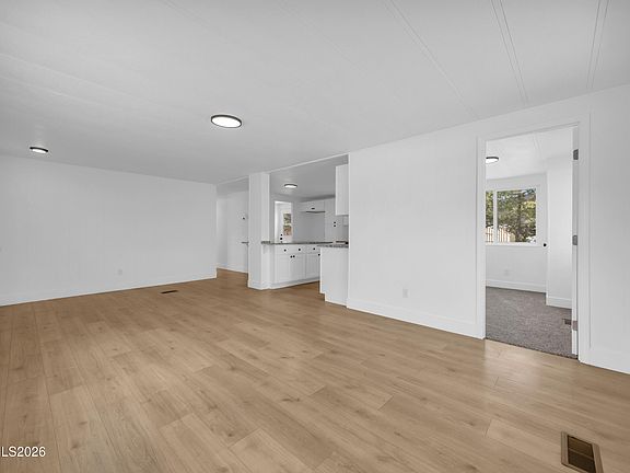 5th image of 17890 Fantail Cir
