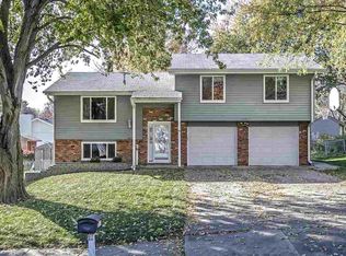 7383 Madison St, Ralston, NE 68127