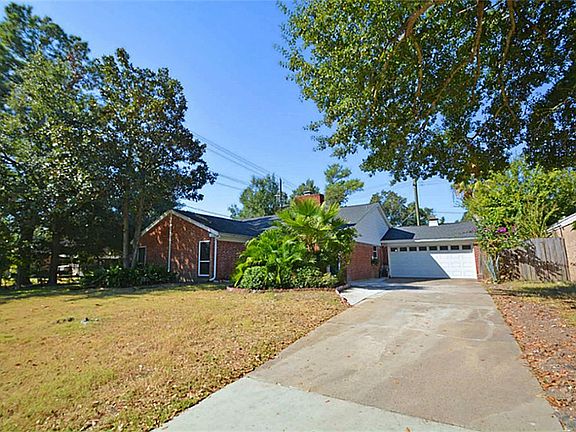 3rd image of 1907 Shadowdale Dr