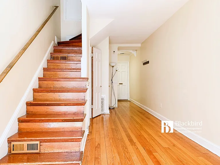 11 Snows Ct NW — Photo 6