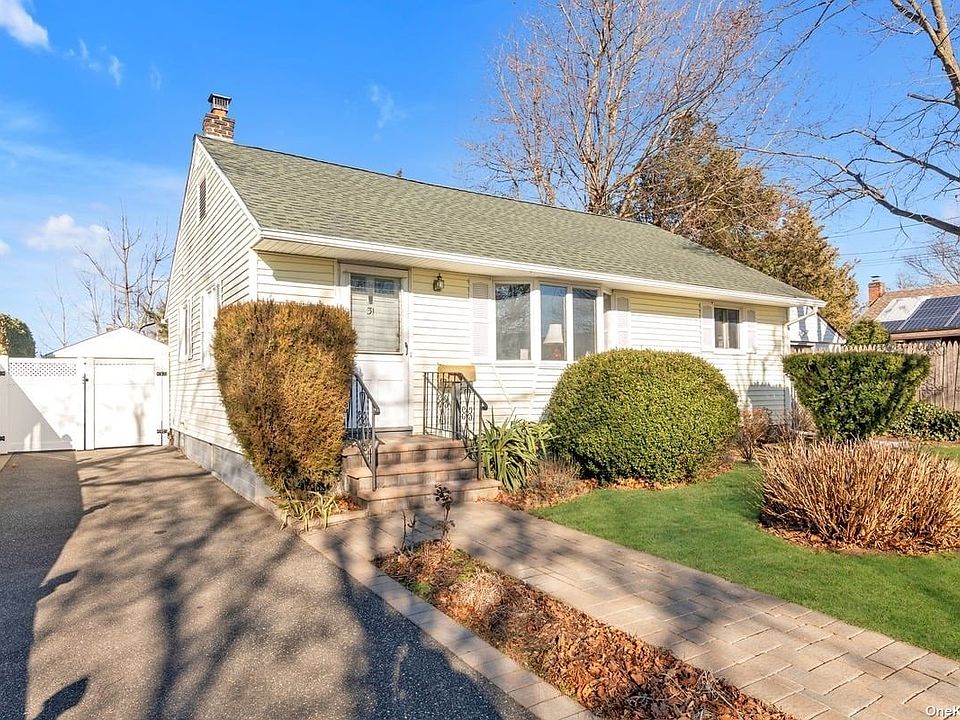 1st image of 31 Dakota St