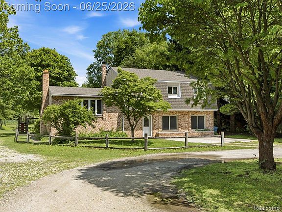 5th image of 2861 Church Rd