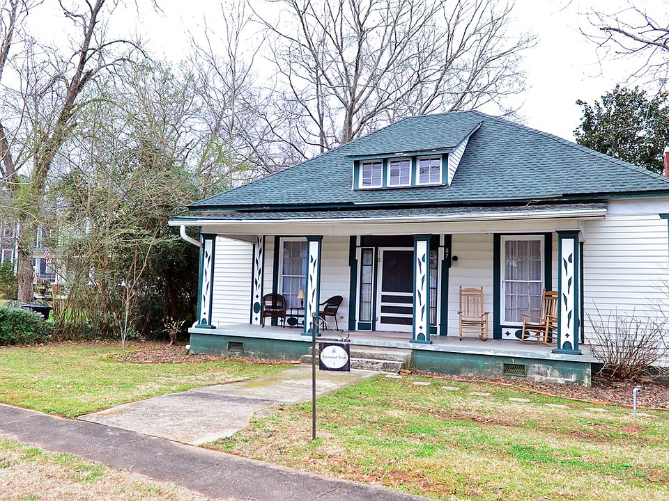 2nd image of 87 Lone Oak St