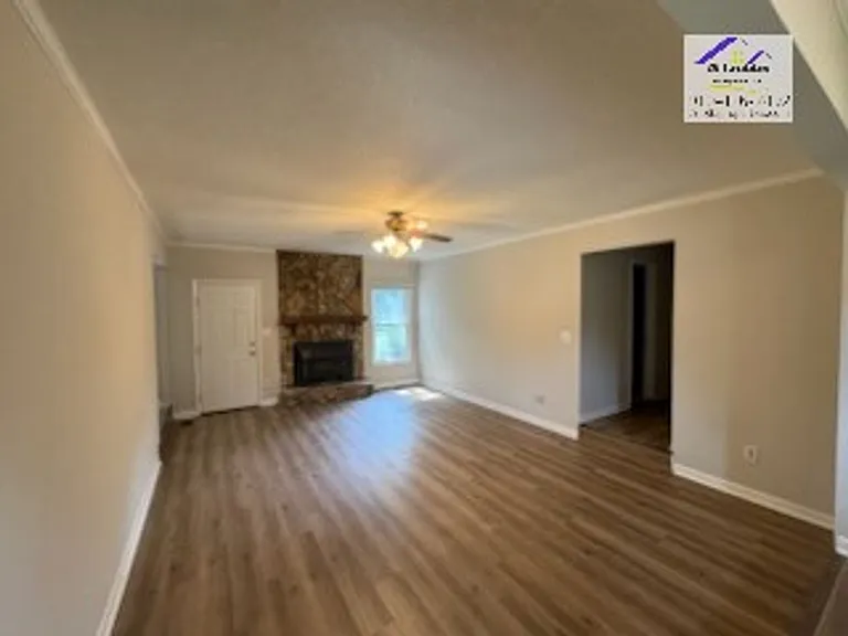6263 Lake Trail Dr — Photo 4