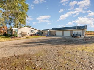 4555 S Loomis Rd, Shepherd, MI 48883