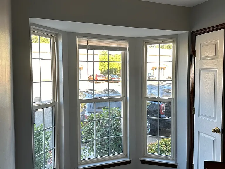 2056 Tynewood Dr — Photo 3