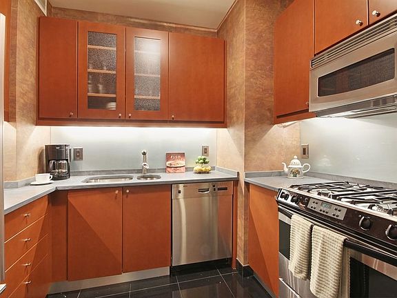 2nd image of 230 W 56th St APT 55A