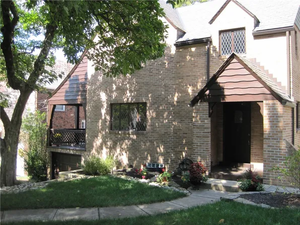 240 Newburn Dr, Pittsburgh, PA 15216