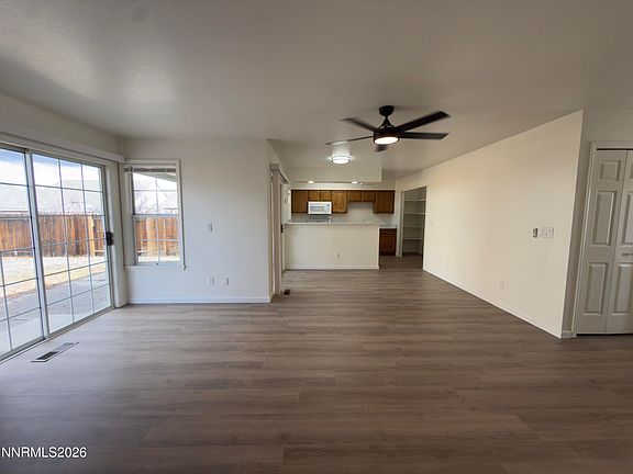 4th image of 426 Windtree Cir