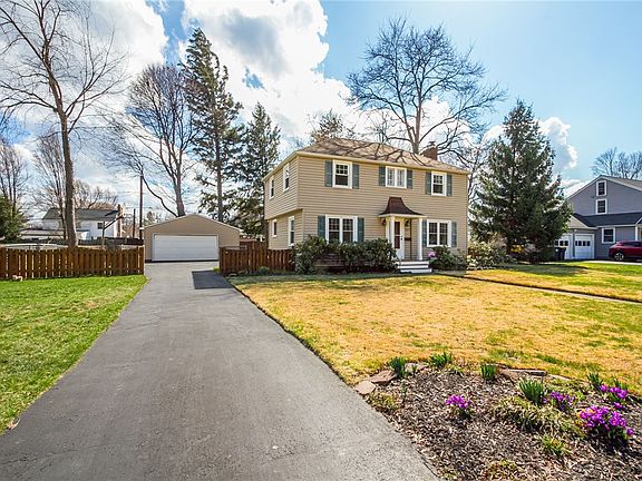 2nd image of 157 Daley Blvd