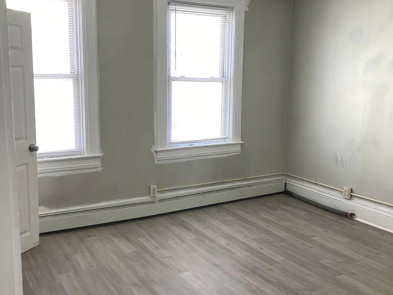 19 Beech St #3 — Photo 5