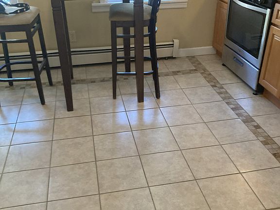 2nd image of 144 Mallory Ave APT 2