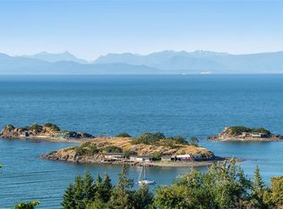 3796 Sundown Dr, Nanaimo, BC V9T 4R1