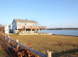 39 Beach St, Wareham, MA 02571
