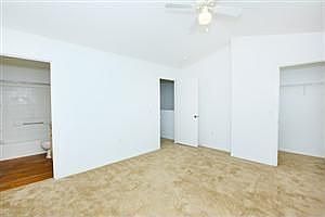 3rd image of 1210 4th Ter