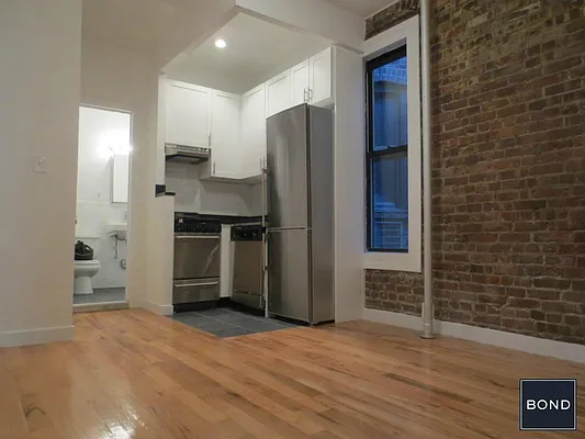 Rented by Bond New York | media 18